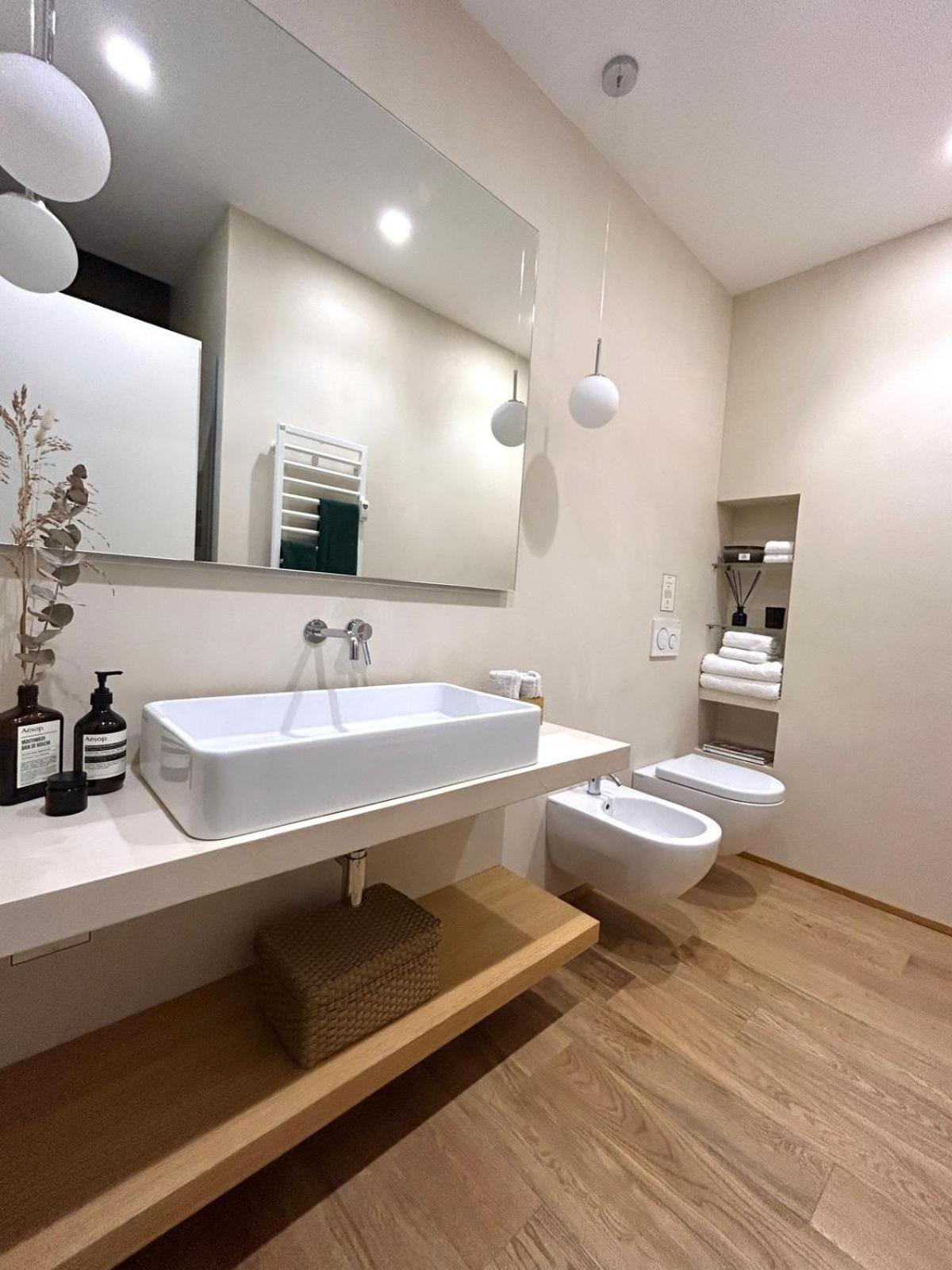 Voltaottosuite - Comfort And Elegance In Moscova Milán Exteriér fotografie